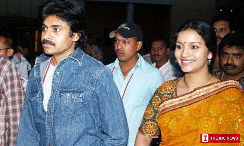 Celebrity Break-Ups pawan renu desai